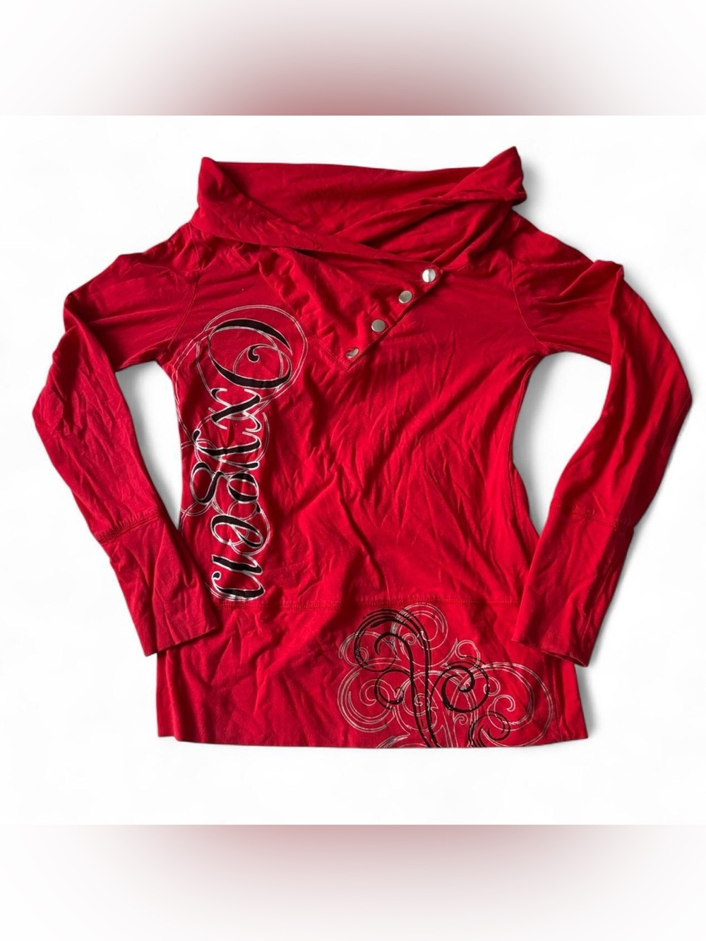Oxygen red sweater